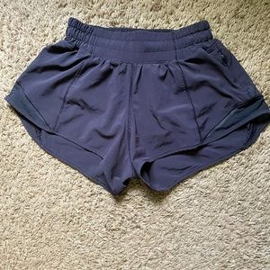 Black Lululemon Hotty hot shorts size 0.
